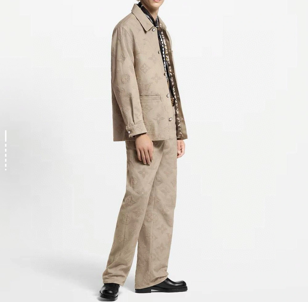 wg.luxury-- 8V Safari Monogram embroidery item: E-F431I2818